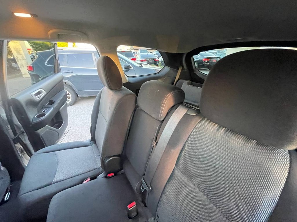 Photo 15 of this NISSAN PATHFINDER