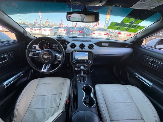 Photo 28 of this FORD MUSTANG