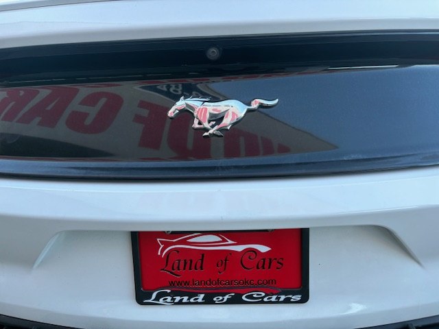 Photo 31 of this FORD MUSTANG