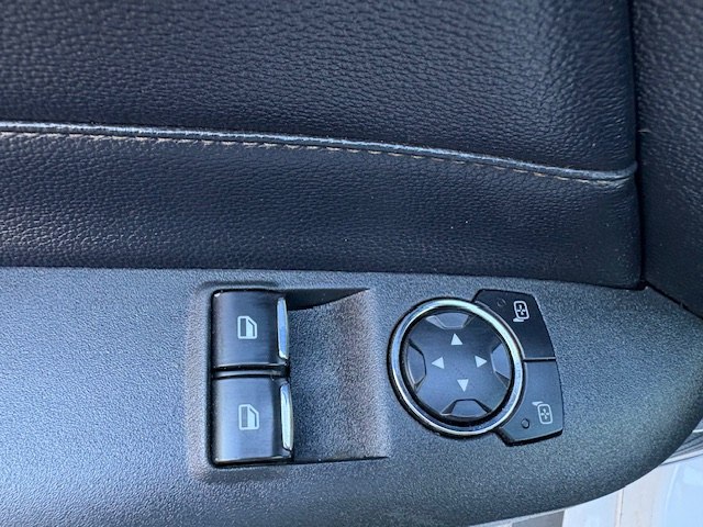 Photo 17 of this FORD MUSTANG