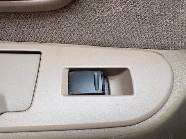 Photo 16 of this TOYOTA SEQUOIA