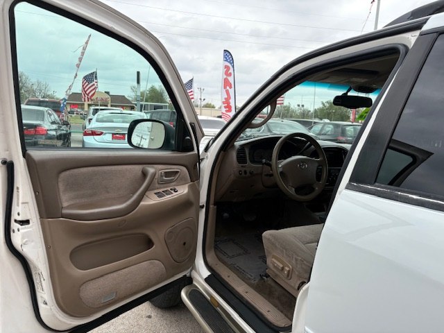 Photo 17 of this TOYOTA SEQUOIA