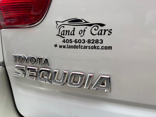 Photo 30 of this TOYOTA SEQUOIA