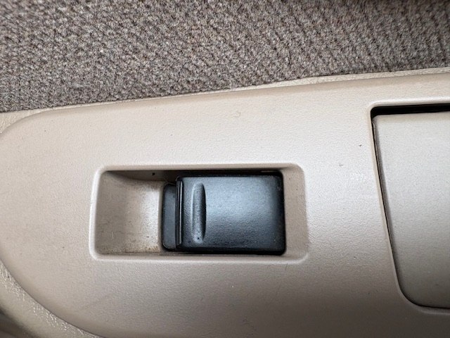 Photo 13 of this TOYOTA SEQUOIA