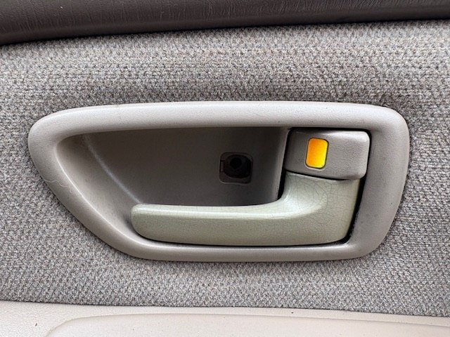 Photo 6 of this TOYOTA SEQUOIA