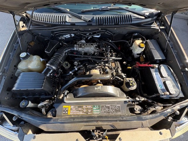 Photo 30 of this FORD EXPLORER