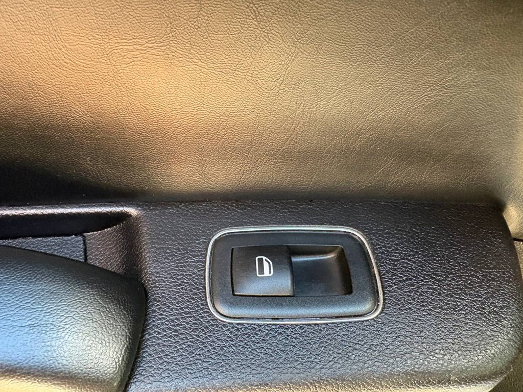 Photo 15 of this DODGE CHARGER