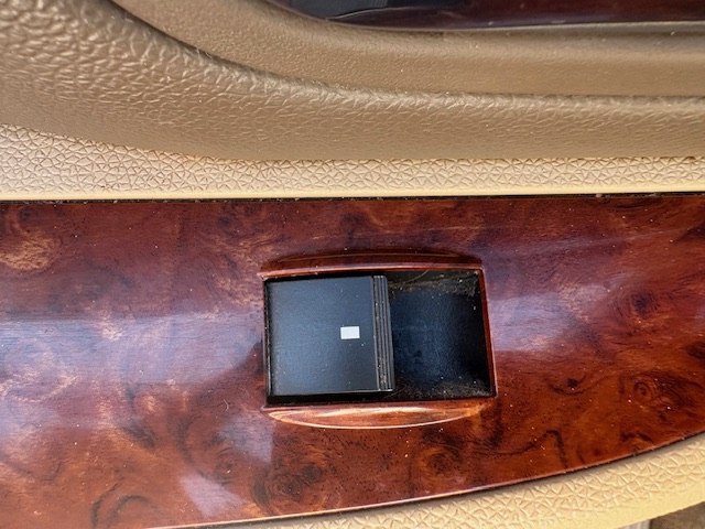 Photo 16 of this GMC YUKON