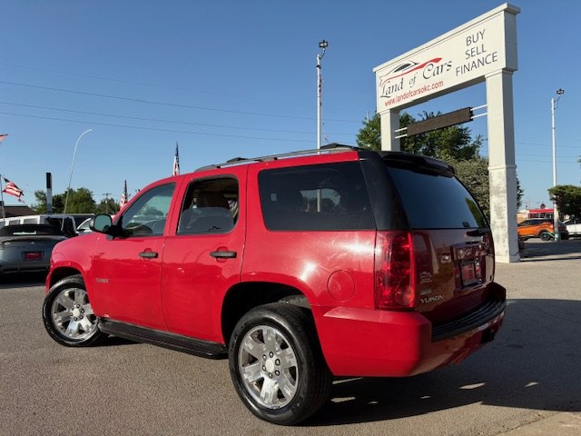 Photo 2 of this GMC YUKON