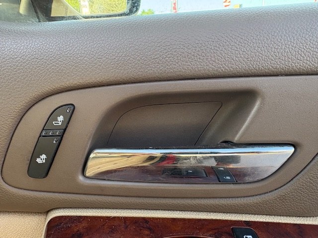 Photo 7 of this GMC YUKON