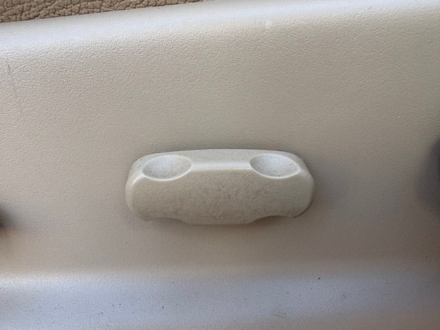 Photo 10 of this GMC YUKON