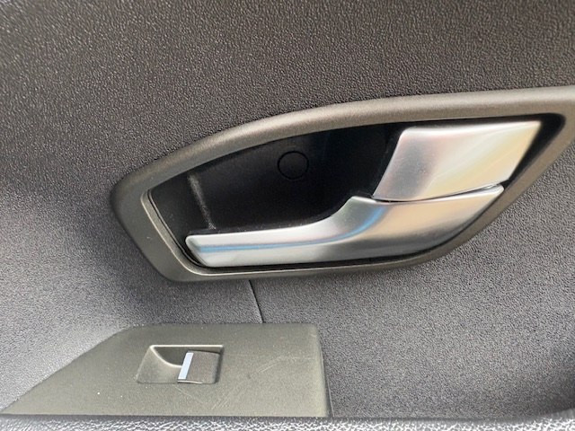 Photo 11 of this LAND ROVER RANGE ROVER EVO