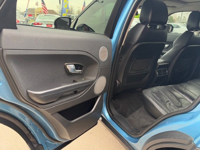 Photo 14 of this LAND ROVER RANGE ROVER EVO