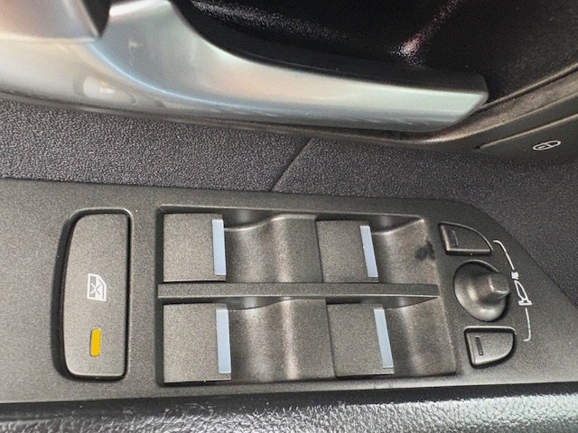 Photo 21 of this LAND ROVER RANGE ROVER EVO