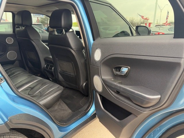 Photo 10 of this LAND ROVER RANGE ROVER EVO