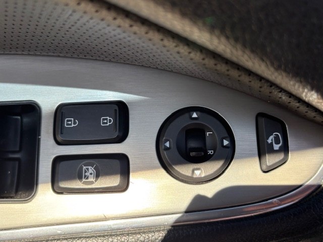 Photo 19 of this KIA OPTIMA