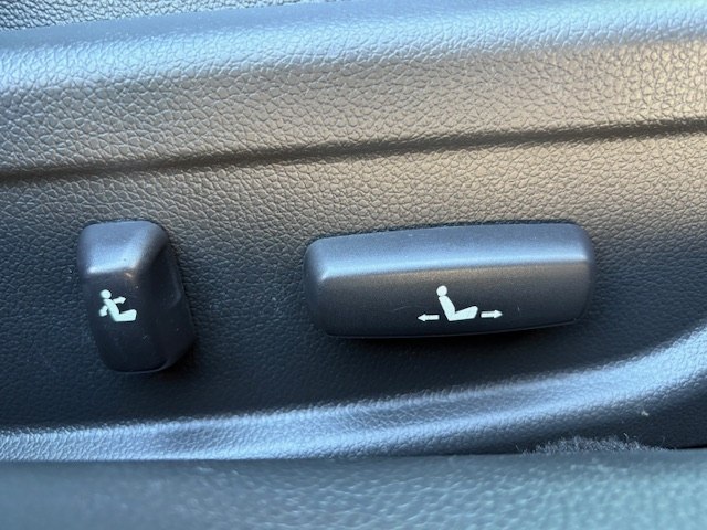 Photo 9 of this KIA OPTIMA