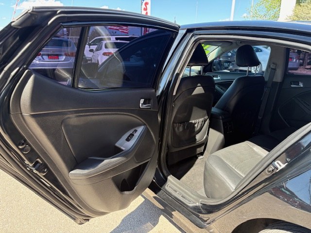 Photo 13 of this KIA OPTIMA