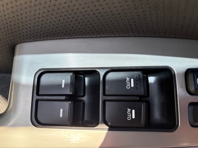Photo 18 of this KIA OPTIMA