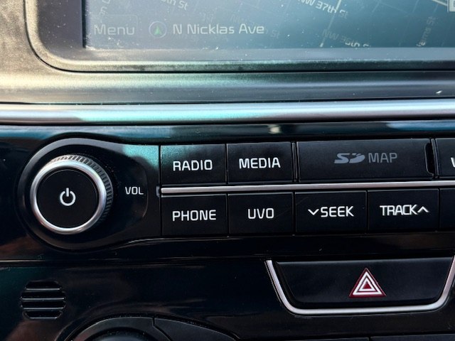 Photo 26 of this KIA OPTIMA