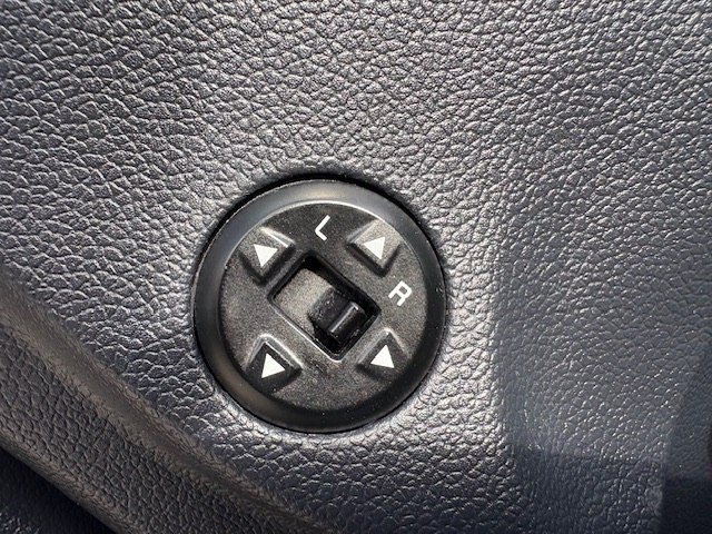 Photo 13 of this KIA RIO