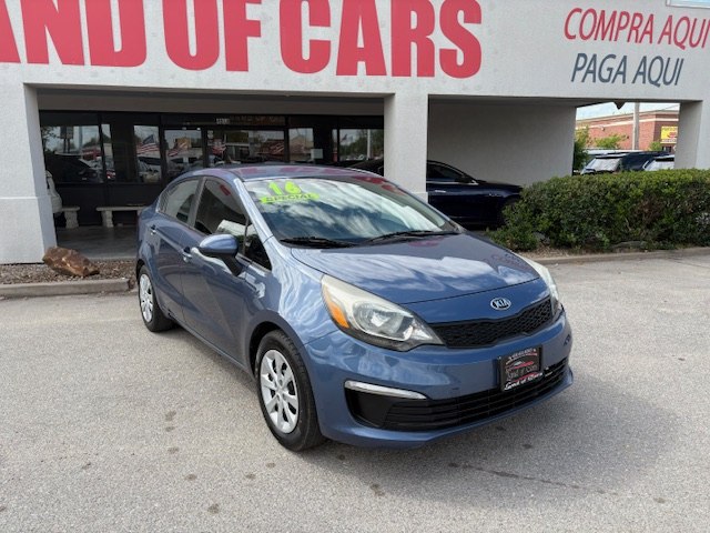 Photo 27 of this KIA RIO