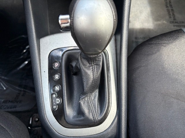 Photo 21 of this KIA RIO