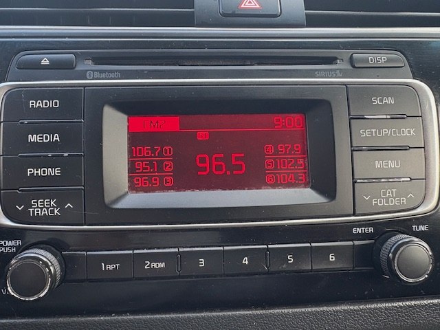 Photo 18 of this KIA RIO