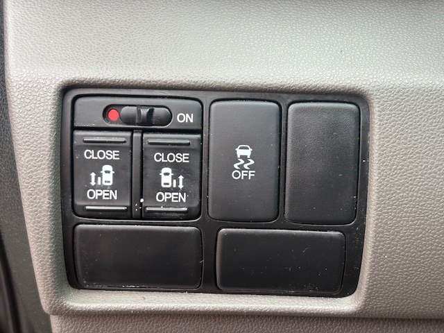 Photo 23 of this HONDA ODYSSEY