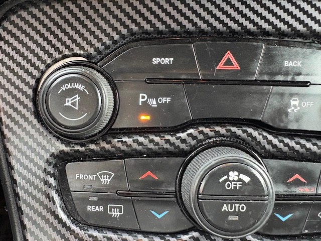 Photo 20 of this DODGE CHALLENGER
