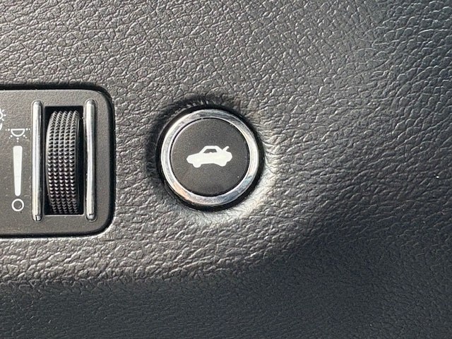 Photo 12 of this DODGE CHALLENGER