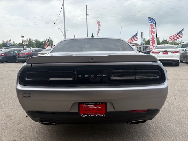 Photo 31 of this DODGE CHALLENGER