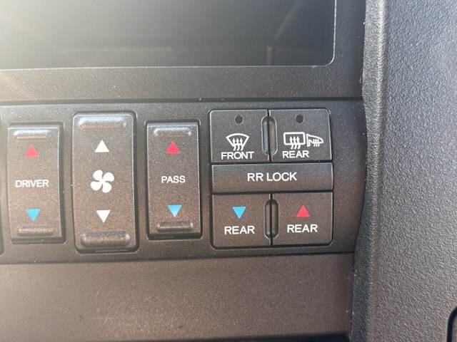 Photo 23 of this HONDA PILOT