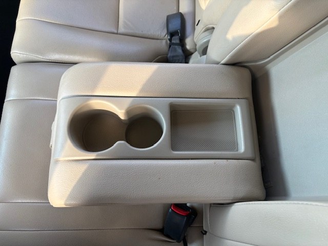 Photo 25 of this HONDA PILOT