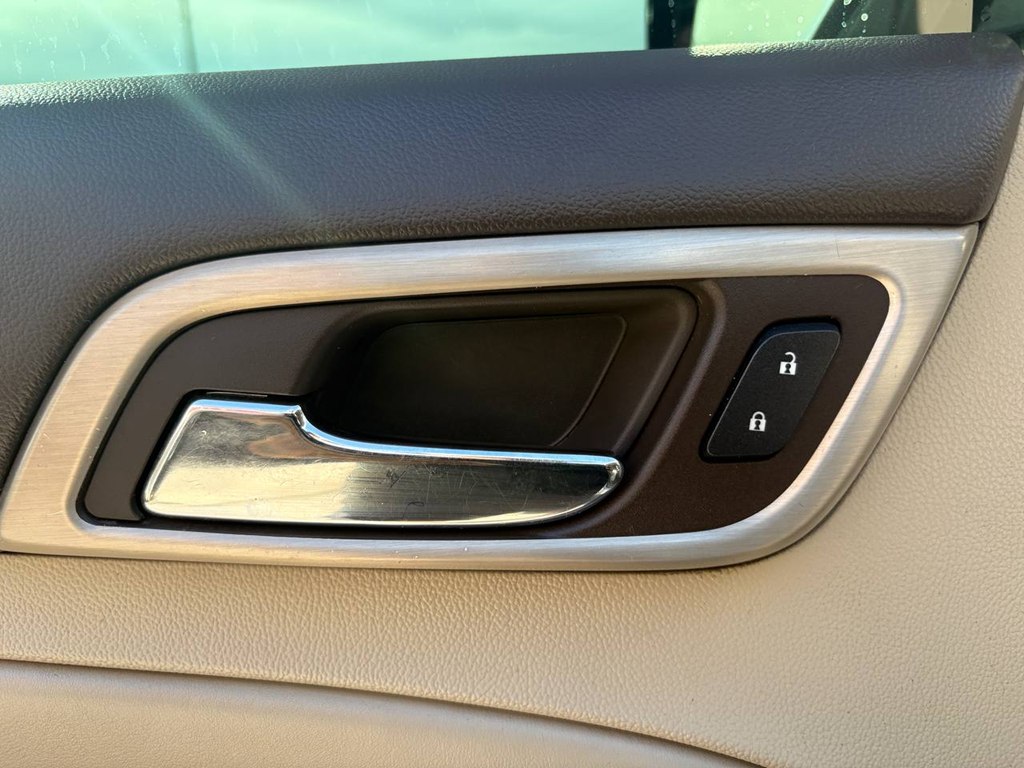 Photo 15 of this GMC YUKON XL