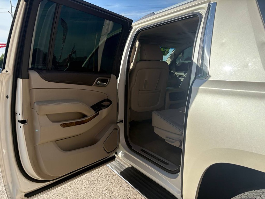Photo 14 of this GMC YUKON XL