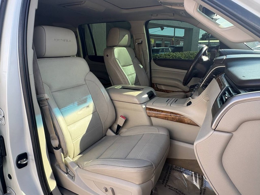 Photo 10 of this GMC YUKON XL