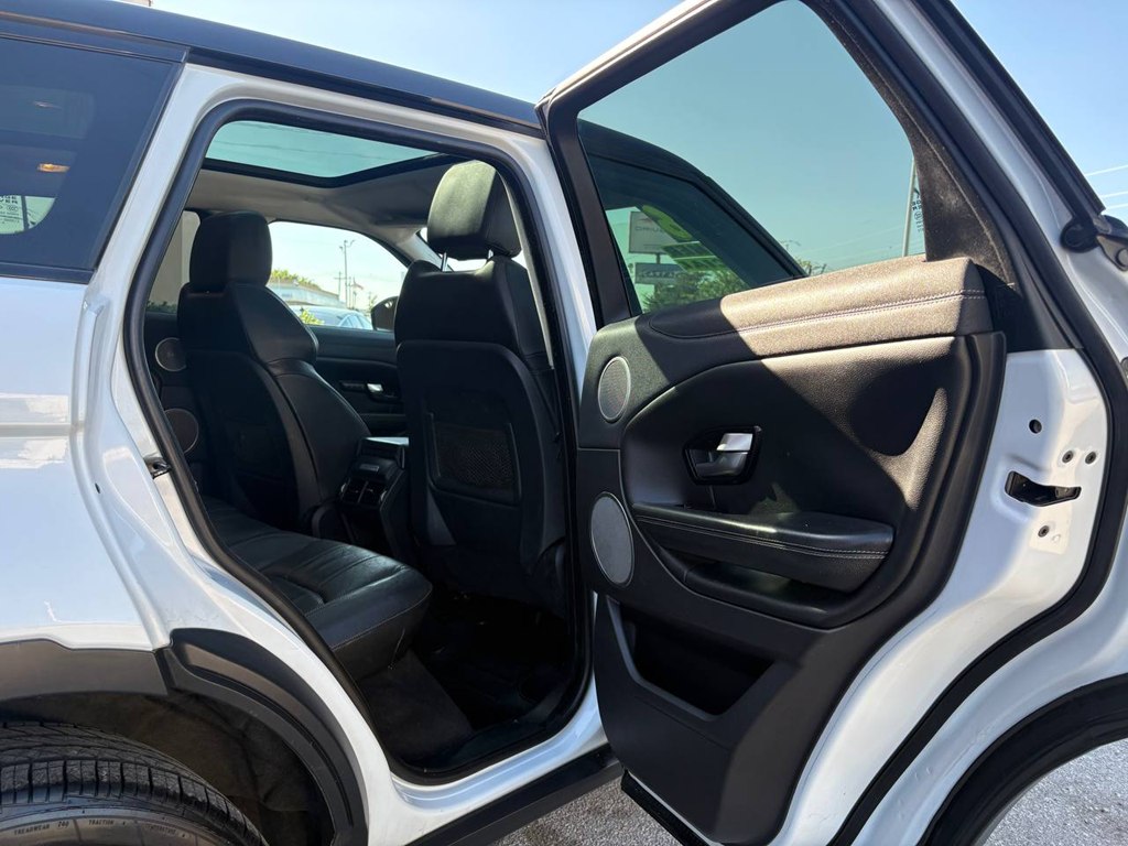 Photo 9 of this LAND ROVER RANGE ROVER EVO