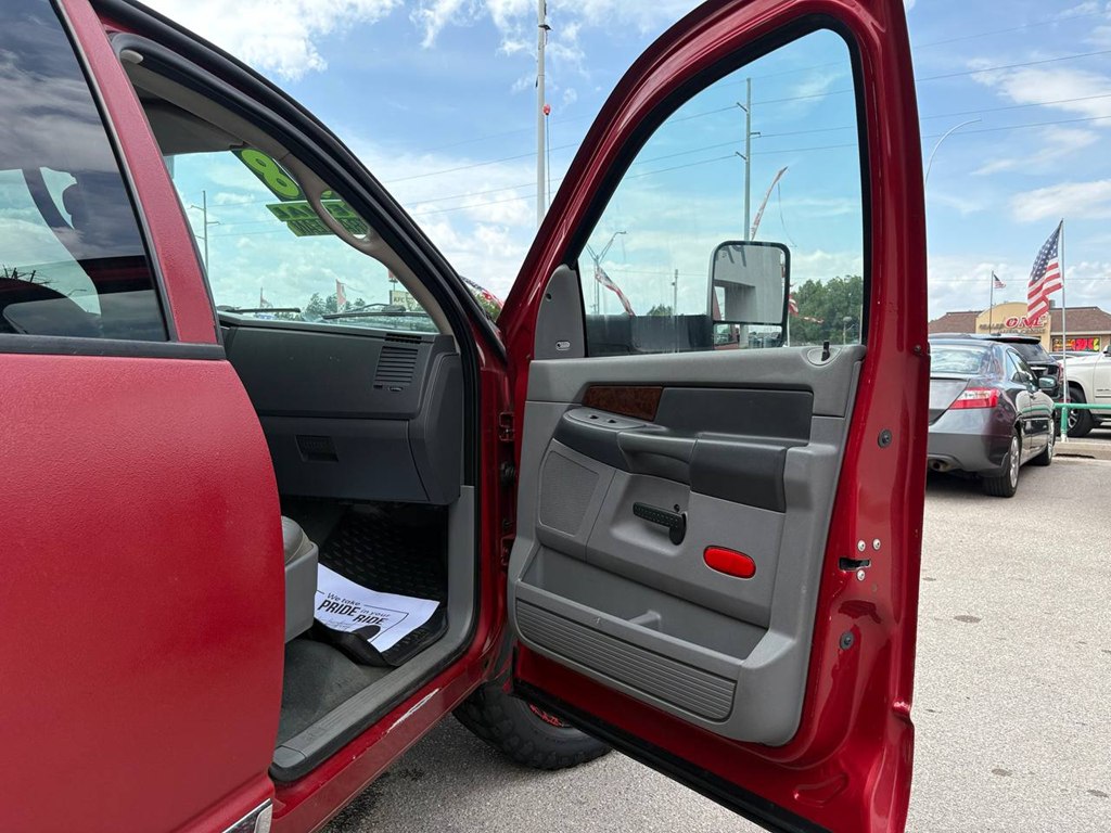 Photo 5 of this DODGE RAM 1500