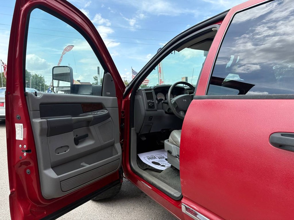 Photo 14 of this DODGE RAM 1500