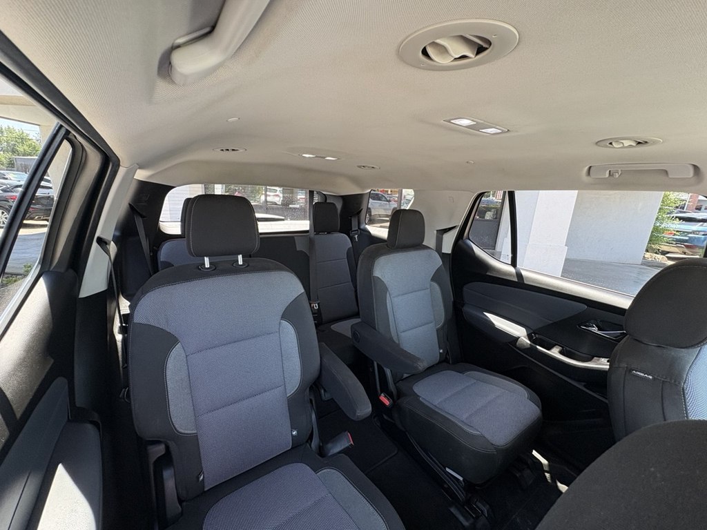 Photo 35 of this CHEVROLET TRAVERSE