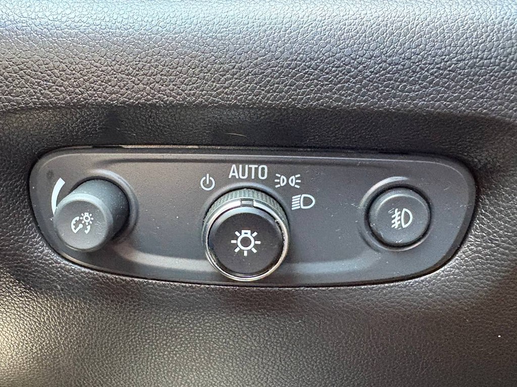 Photo 22 of this CHEVROLET TRAVERSE