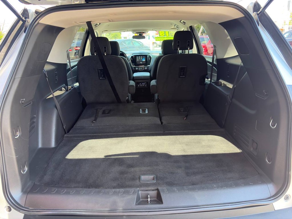 Photo 36 of this CHEVROLET TRAVERSE