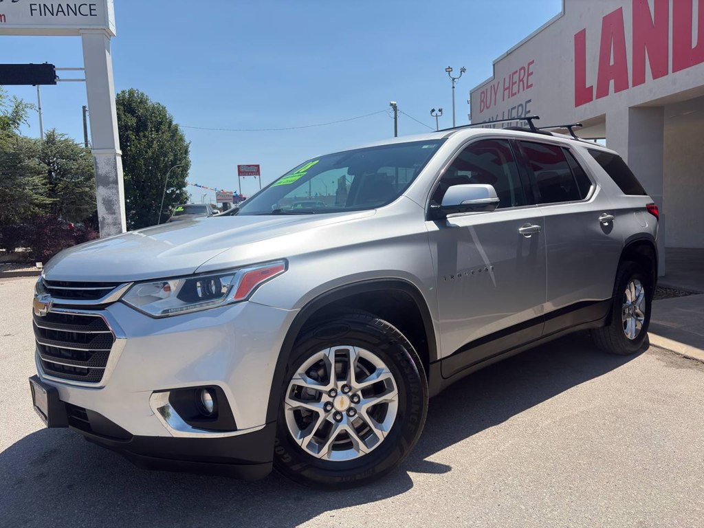 Photo 2 of this CHEVROLET TRAVERSE