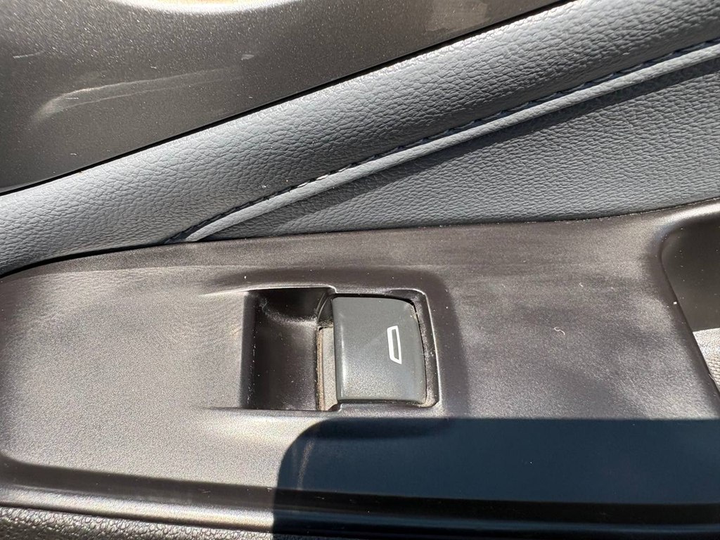 Photo 9 of this CHEVROLET TRAVERSE