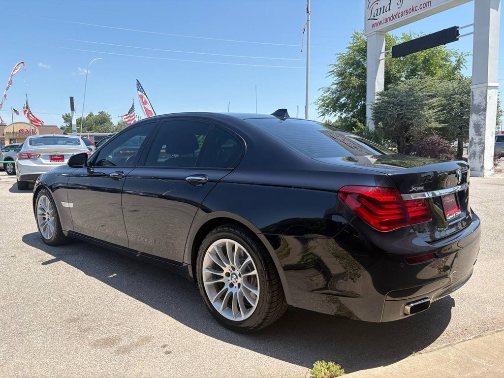 Photo 45 of this BMW 750