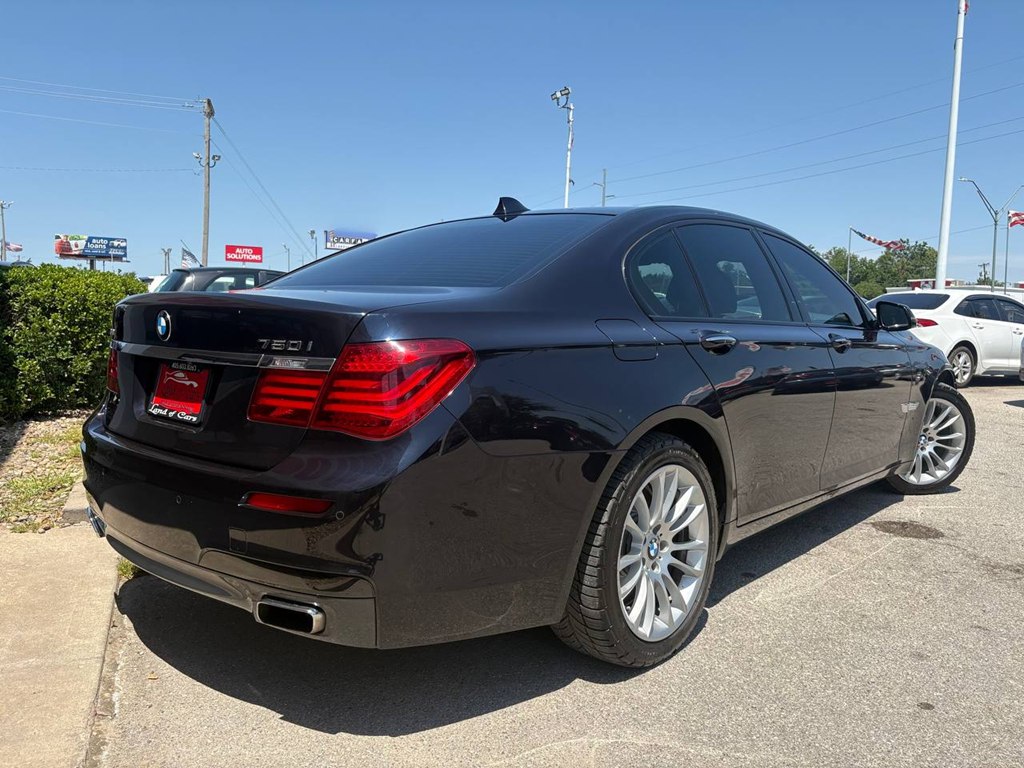 Photo 4 of this BMW 750