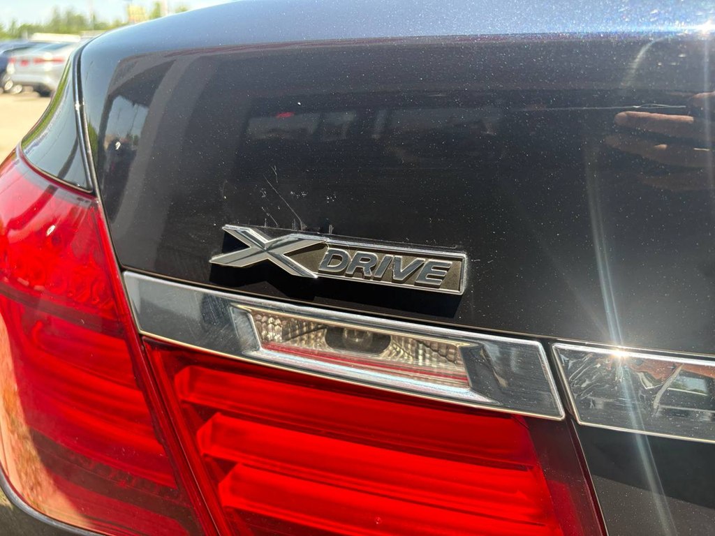 Photo 40 of this BMW 750