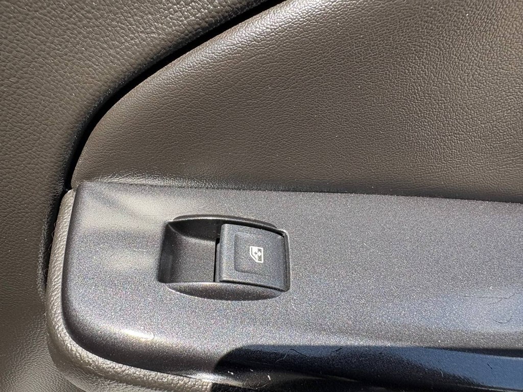 Photo 7 of this GMC YUKON XL