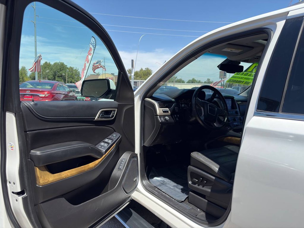 Photo 17 of this GMC YUKON XL